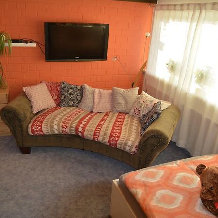 Familienzimmer Bastian Haibach  ภายนอก รูปภาพ
